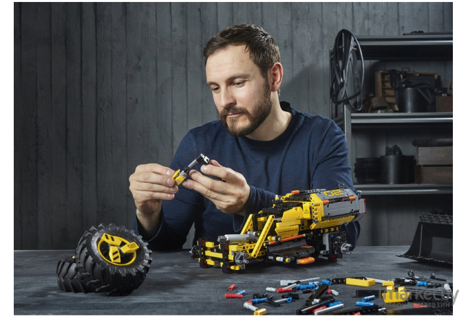 Конструктор Lego Technic Volvo колесный погрузчик Zeux 42081